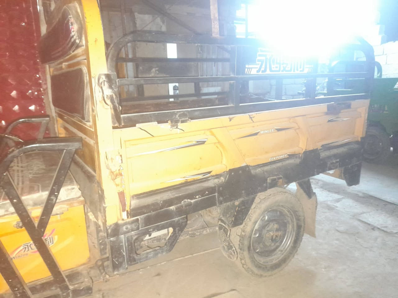 ستوته شحن ٥باتري نص عمر  ونقص كهرباءيات والباقي شغاله ٤٥٠ وبيه مجال ***********
