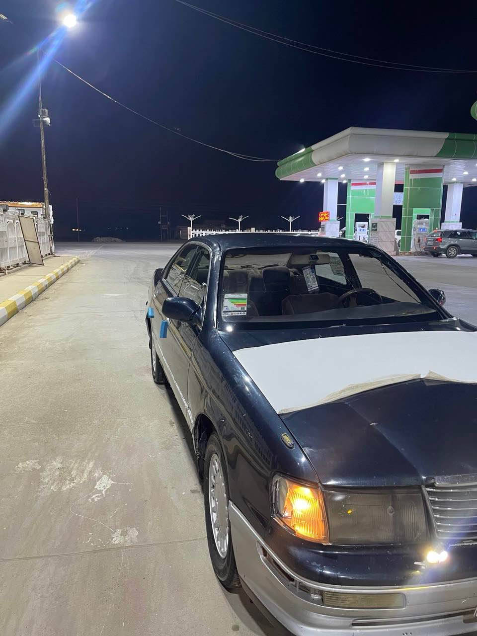 السلام عليكم للبيع كراون بطه موديل 1995 رقم انكليزي جديد بأسمي محرك كير 3000كفاله صدر ممتاز كشر كما موضح بالصور مكاني واسط صويره سعر 37 و بيها مجال للشراي 
*********** متواجد واتساب و رصيد فقط الصويرة, واسط
