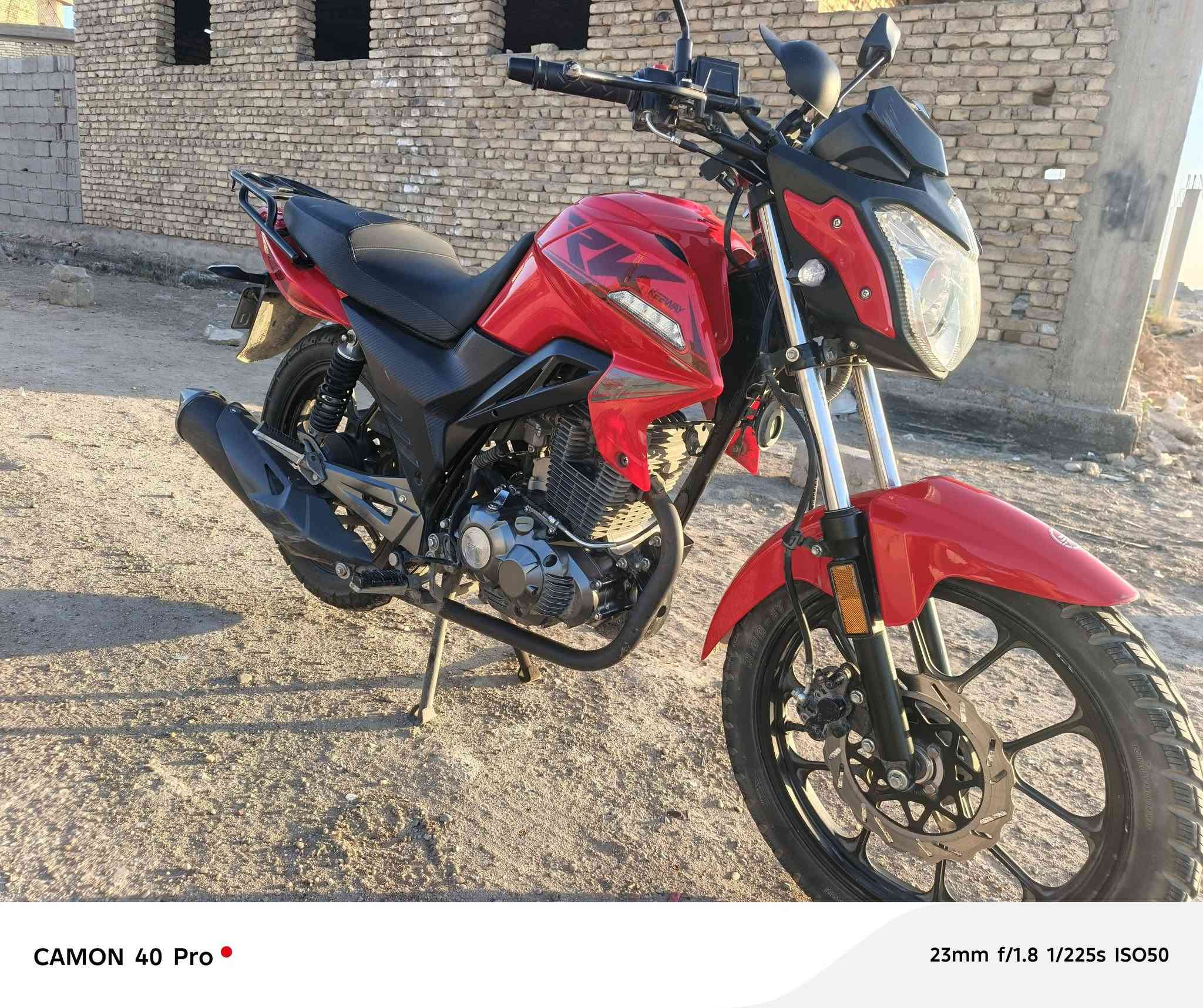 السلام عليكم، دراجه RK 200c مرقم اربيل سنوية بأسمي تحويل ثاني يوم، دراجه خير من الله ما ناقصها شيء تاير امامي مبدل ايطالي، سبانه ما ممدود عليا جيب فيتر وتعال، مكاني بغداد.مكلف بنشر استفسار على الرقم
***********
0781517810
