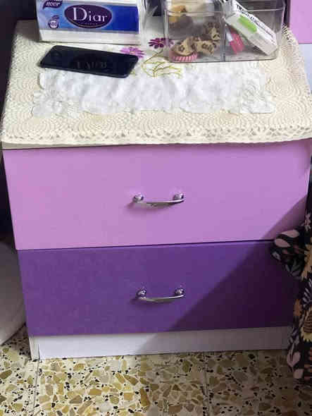 السلام عليكم للبيع غرفة نوم نضيفة كلش 5قطع مكاني بغداد الدوره حي اسيا سعرهة ٣٠٠ وبيهة مجال بسيط رقم الهاتف:***********
