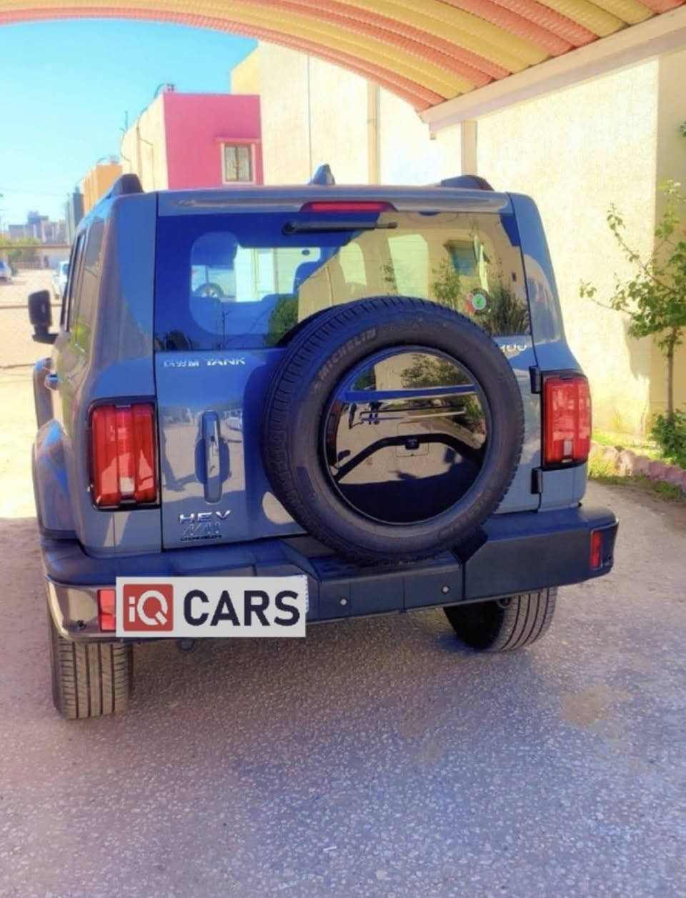 السلام عليكم
‎   للبيع مع اضافات Tank 300 

اشتريتها بتاريخ 2/7 

مواصفات السيارة معروفه + اضافات دواسات قدم متحركة مع فتح الابواب وغلقها للصعود + الجنطة شفط 

السيارة بدون ضربه 

ضمان نهج العراق

للتواصل ***********
