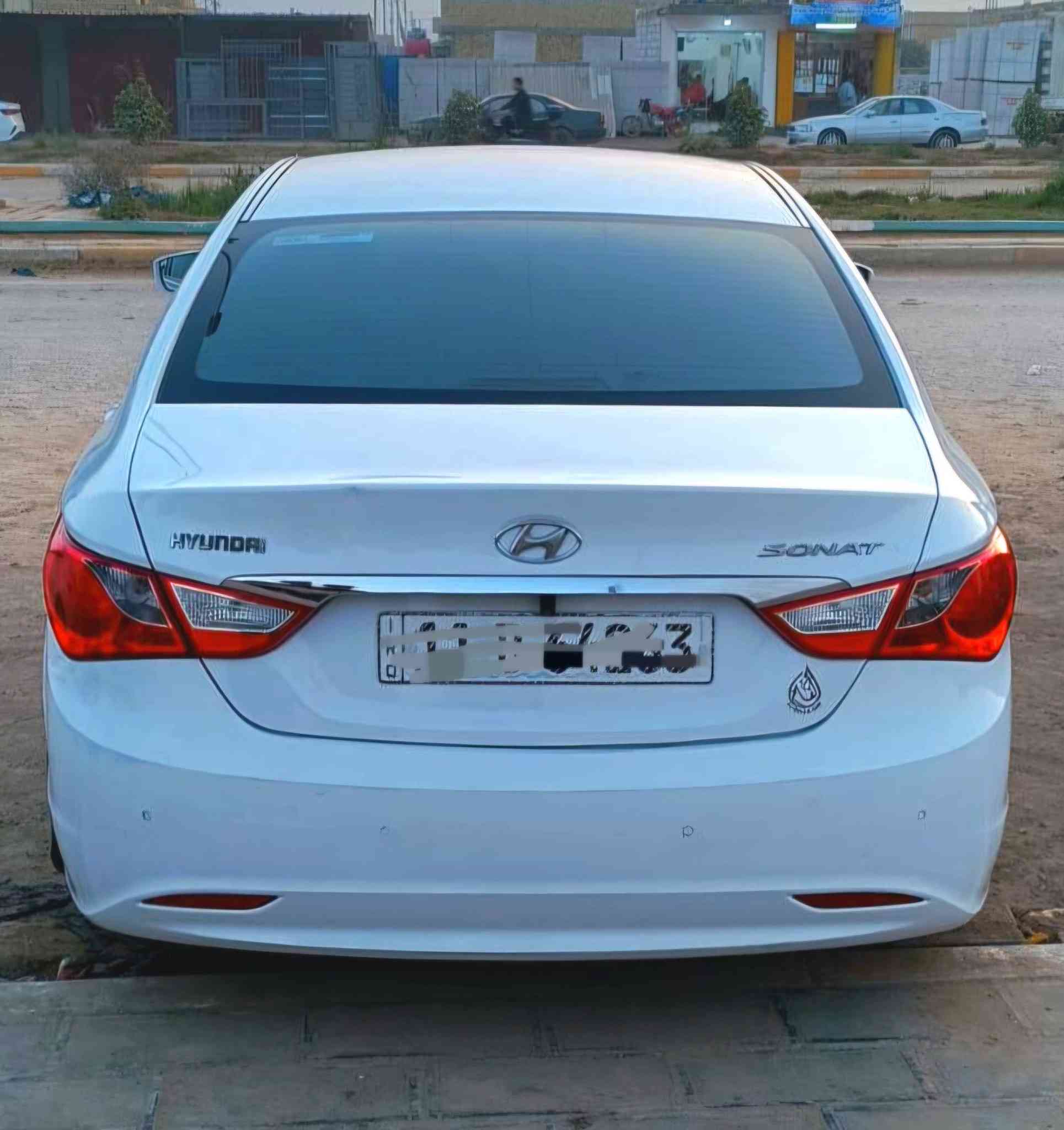 #خليجي  بيها رش تجميل البنيد وبيها رصعات بارد خفيفه شوف العين مكينه 2400 دوش گير أوتو 6 نمر

دواخل بيجي تبريد قطعتين مري شفط واشاير بالمري حساسات خلفيه شاشه وكاميرا خلفيه نظام إيكو نظامAbs ويل كب كروم 17 حاكية أتصال لايت زنون 

مكان السياره بالشطره

***********
