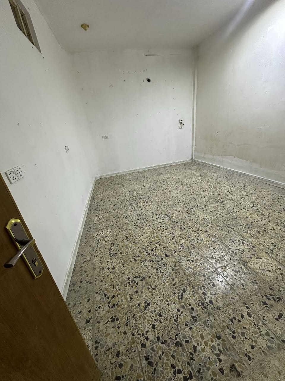 السلام عليكم مكتب عقارات الشمس  مقابيل المستشفى التركي !!!
                         بإدارة ((أحمد الگريطي))
         
          ☎️***********           
    
                        ☎️*********** 
                       
🏠مشتمل للإيجار مساحه ١٠٠م طابق ارضي يحتوي على غرفتين وكليدور ومطبخ ومجمع صحيات

⁦^⁠_⁠_⁠_⁠_⁠_⁠_⁠_⁠_⁠_⁠^⁩⁦(⁠◍⁠•⁠ᴗ⁠•⁠◍⁠)⁩⁦(⁠◍⁠•⁠ᴗ⁠•⁠◍⁠)⁩⁦^⁠_⁠_⁠_⁠_⁠_⁠_⁠_⁠_⁠_⁠^⁩

🌏الموقع حي الحسين خلف مطعم سومر

⁦^⁠_⁠_⁠_⁠_⁠_⁠_⁠_⁠_⁠_⁠^⁩⁦(⁠◍⁠•⁠ᴗ⁠•⁠◍⁠)⁩⁦(⁠◍⁠•⁠ᴗ⁠•⁠◍⁠)⁩⁦^⁠_⁠_⁠_⁠_⁠_⁠_⁠_⁠_⁠_⁠^⁩

💰💸قيمه الايجار 400

‪
