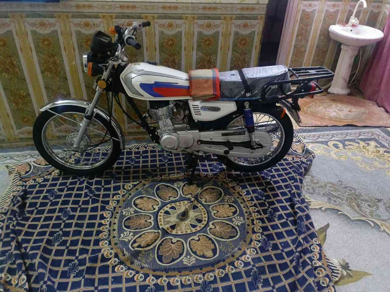 سلام عليكم ورحمه الله وبركاته دراجة للبيع موديل 24تعميرة 25مكينة انتنس برغي ما مفتوح اسعر 800قفل اوراق سكنر مكان كربلا حي العباس الستفسار ***********
