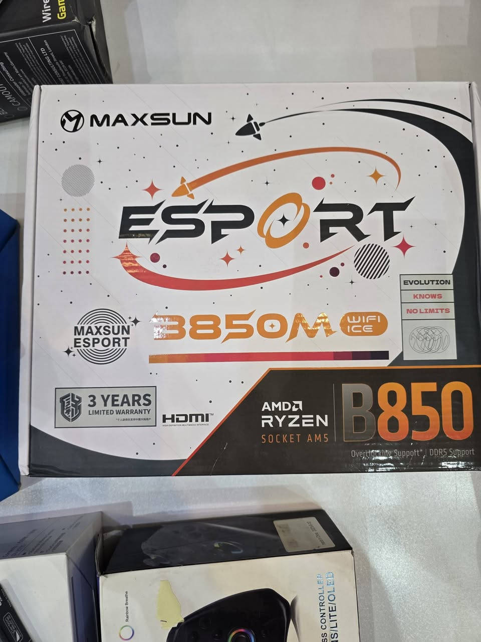 السلام عليكم . قطع للبيع .
مبرد mntob دبل فان . جديد ب 20 الف . 

باور سبلاي 550w mass جديد . برونز . 55 الف . 

بورد B850M MAXSUN WIFI ICE . جديد ب 200 الف فقط .

باور FSP HYDRO G PRO GOLD 1200W . جديد ب 220 الف . 

مبرد AG400 جديد ب 20 الف . 

متوفر توصيل لكل محافظات العراق . 
مكاني بغداد شارع فلسطين .


**إذا كنت صاحب هذا الإعلان وتريد حذفه لأي سبب، رجاءا أرسل رسالة إلى الدعم الفني**