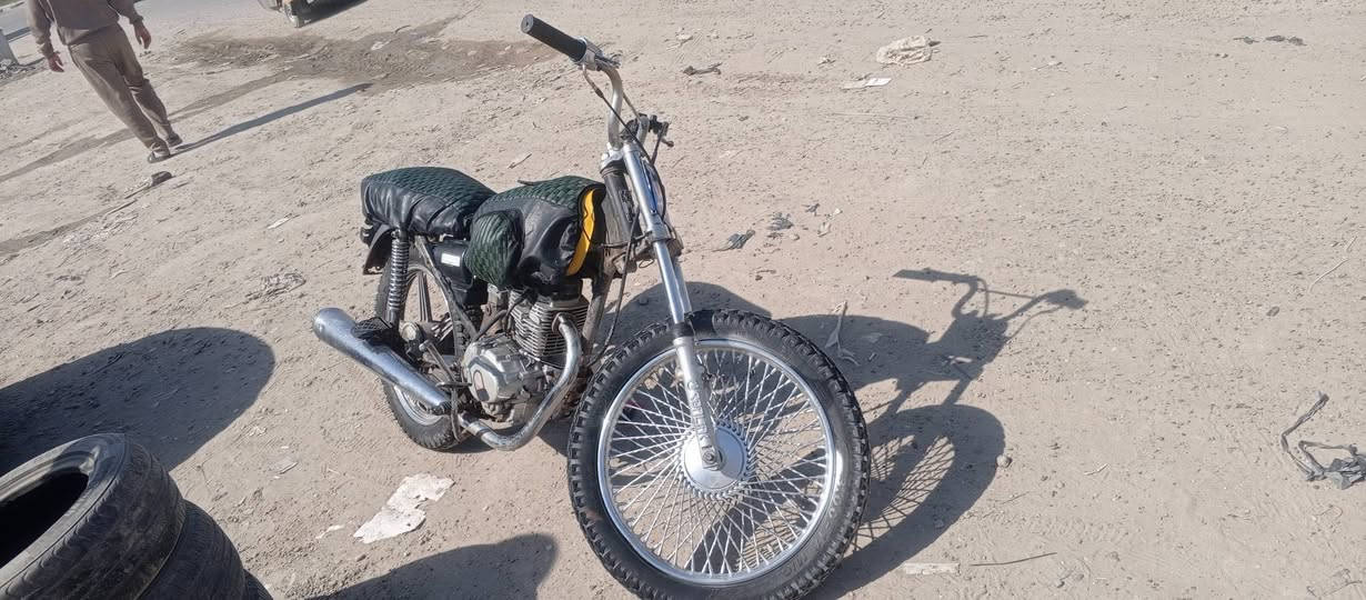 دراجا ايراني للبيع السعر250و بيه مجال المحرك تايكر اربعه كير الدراجه نشطه للتواصل ***********
