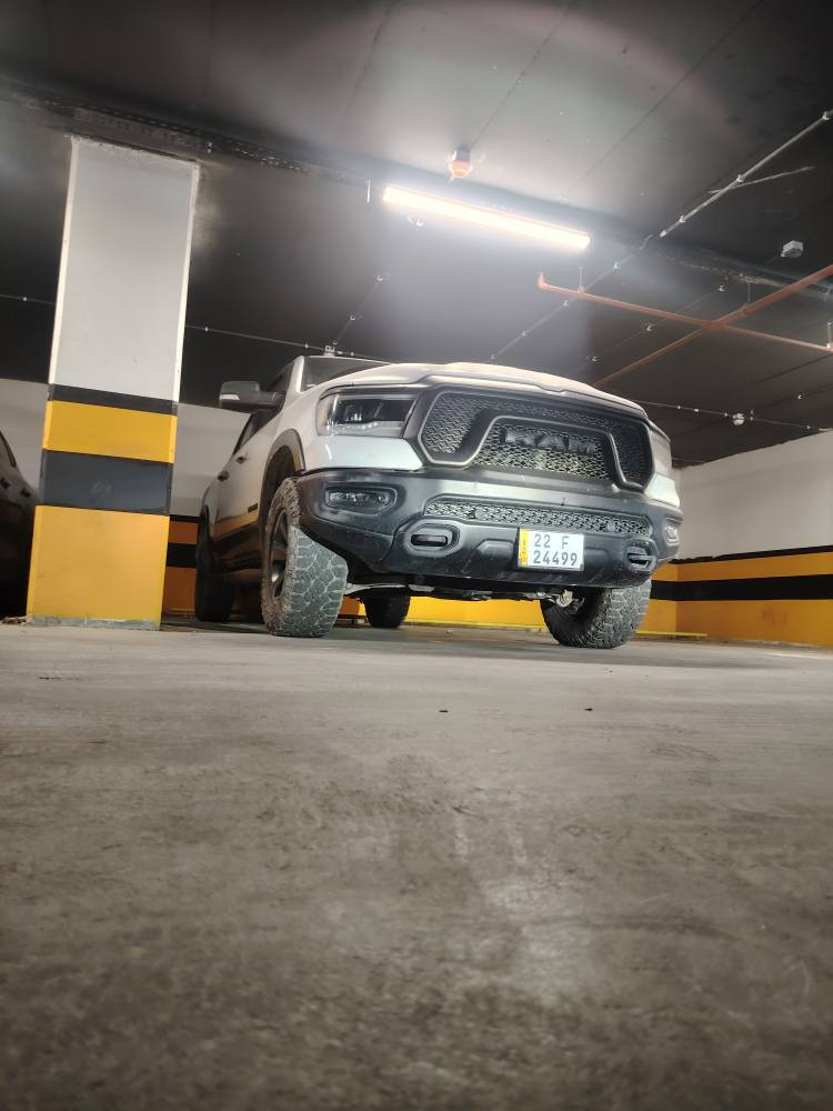 Dodge ram 2022 rebel
دۆج رامی مواسەفاتی ڕەبێڵ فول فول 
پانۆراما 
ڕادار و کامێرای 360
ئۆتۆ برێک
ڕادار
8 پستۆن
شاشە گەورە
فول فول ئەو مواسەفاتی بە مێشکت ناێت تێیدایە
زۆر کەم ڕۆشتوە یەک دەستە
ڕەنگی سپی و سپۆڕتە
سەیارەکە 8 پستنە بێزارە لە قوەتی
تایەیی جەبەلی بیلادیە
کتابی یاسای جام ڕەشی لەگەڵە
هەزە و سەنەوی و ژینگە و ڕێگەو بانی نوێیە. 
بەناوی خۆمانە. 
سەیارەکە کلین تایتەڵە 
داوای 42،000$
بۆ زانیاری زیاتر تلفون بکە 
0750 468 7750 أربيل, العراق
