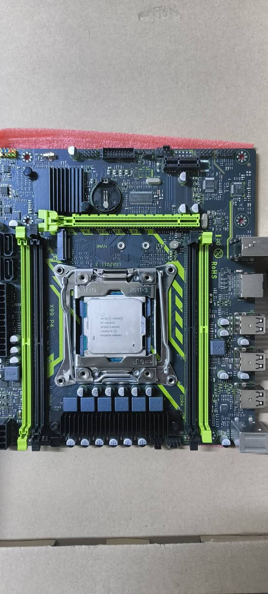 مذر بوردddr4 مع معالج كامل جديد 
ومعالج اضافي ويمك الصور
الي يفيدنه ينطيني سعر وبالعافيه


**إذا كنت صاحب هذا الإعلان وتريد حذفه لأي سبب، رجاءا أرسل رسالة إلى الدعم الفني**