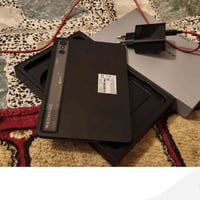 ايباد ريد ماجك استر ذاكرته ٢٥٦ ملحقات كامله وياه بلك شحن أصلي  سعره ٩٢...