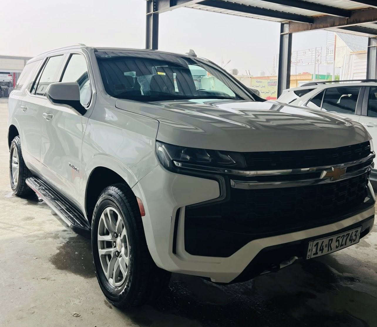 السلام عليكم  
تاهو موديل 2021 خليجي وكاله المنصور  السونار داخل المنشور
ماشيه126
 كير محرك حداديه مكفولات 
المواصفات 
بصمه 4
حساسات اماميه خلفيه 
رادار امامي 
مانع تصادم 
تحديد مسار 
رادرات جانبيه
ثلاجه داخليه 
كامره خلفيه دواره
ثلاث قطع تبريد 
شاشه
سايد بريك دكمه 
تحكمات ستيرن 
كراسي كهرباء 
لد نهاري 
زنون اصلي 
تشغيل عن بعد
اطفاء ذاتي 
السياره جديده جدا 
مكان السياره محافظة البصرة
‏السعر 415$
***********
