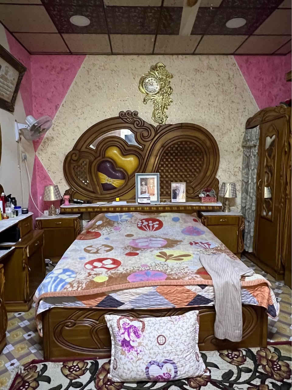 غرفه خشاب كامله  مابيه اي نقص الخشب مالته حلو بيه بعض الملاحضات الاستفسار ع رقم***********موجود واتساب المكان البصره شط العرب البصرة, العراق
