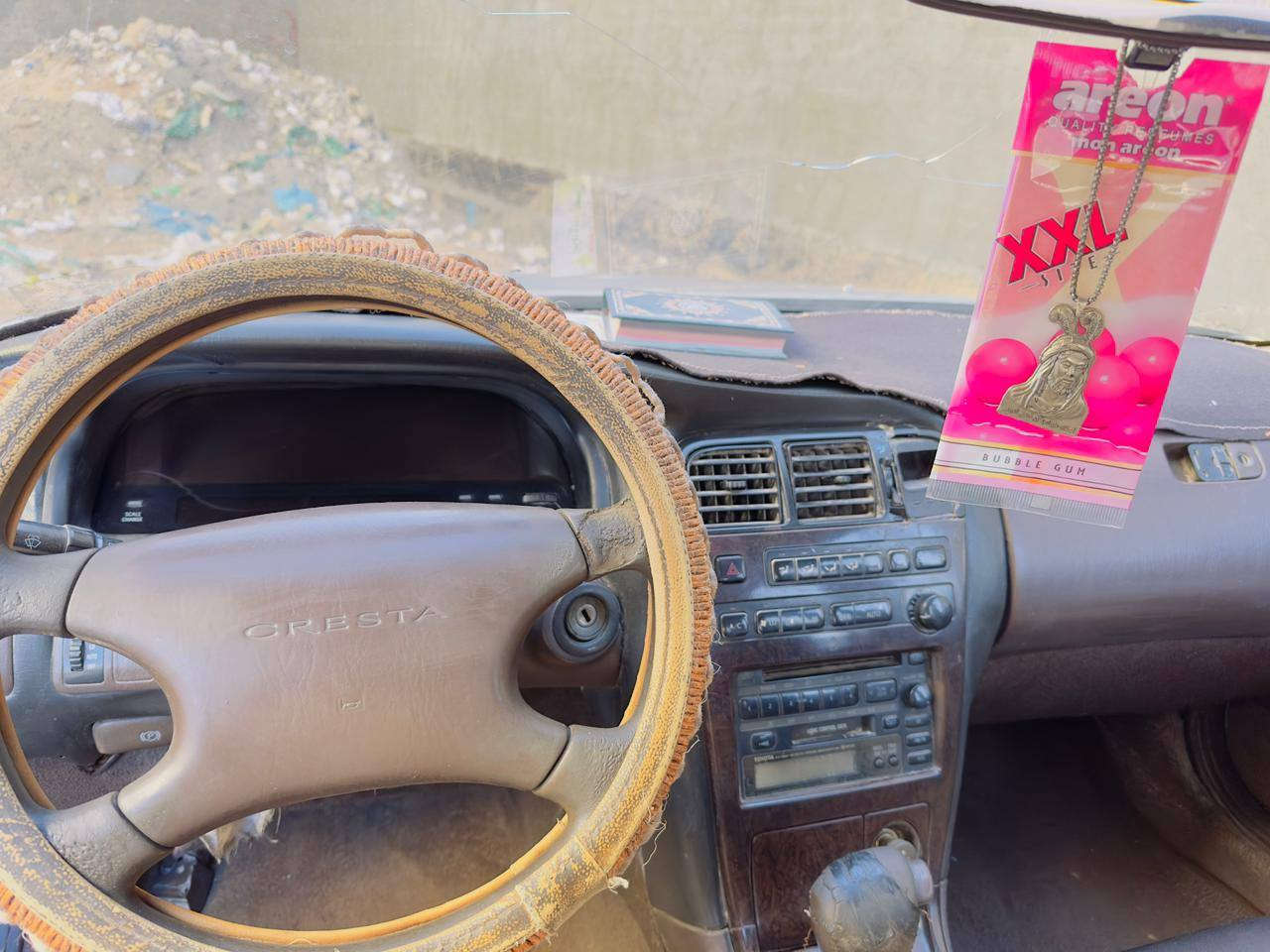 السلام عليكم كرسته للبيع موديل 93 مكفولة من الكصة والضربة القوية مكينة ونجي ناعم رقم كربلاء المكان كربلاء معمل الاچل  رقم التلفون  ***********
