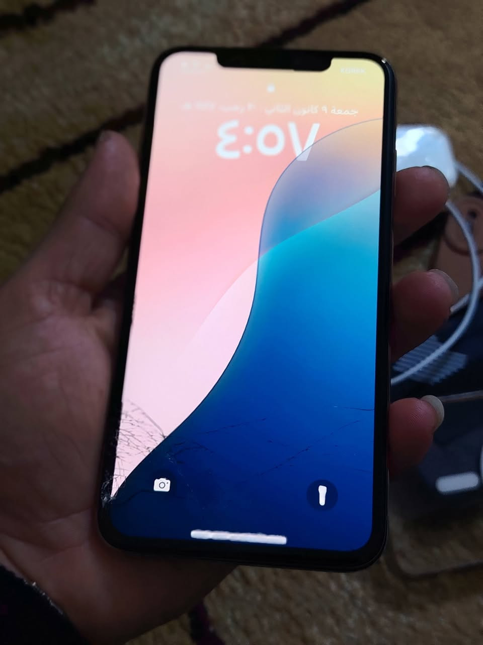 السلام عليكم
اكس ماكس
بطاريه 100 مبدله
بس اللمس مضروب
اراد لو تبديل لمس
 ذاكره 64
سعر 120 بمجال
***********
***********
