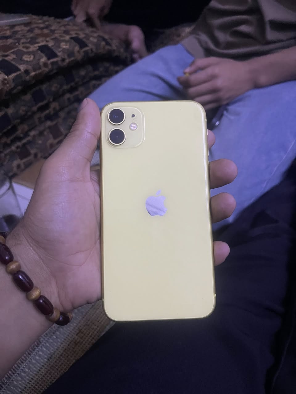 11 عادي
جهاز نضيف وتر بروف 
مكفول من تصليح وفتح 
ذاكره128
بطاريه68 
مكاني بغداد حي نصر 
سعر240 بي مجال بسيط 
للاستفسار ***********
