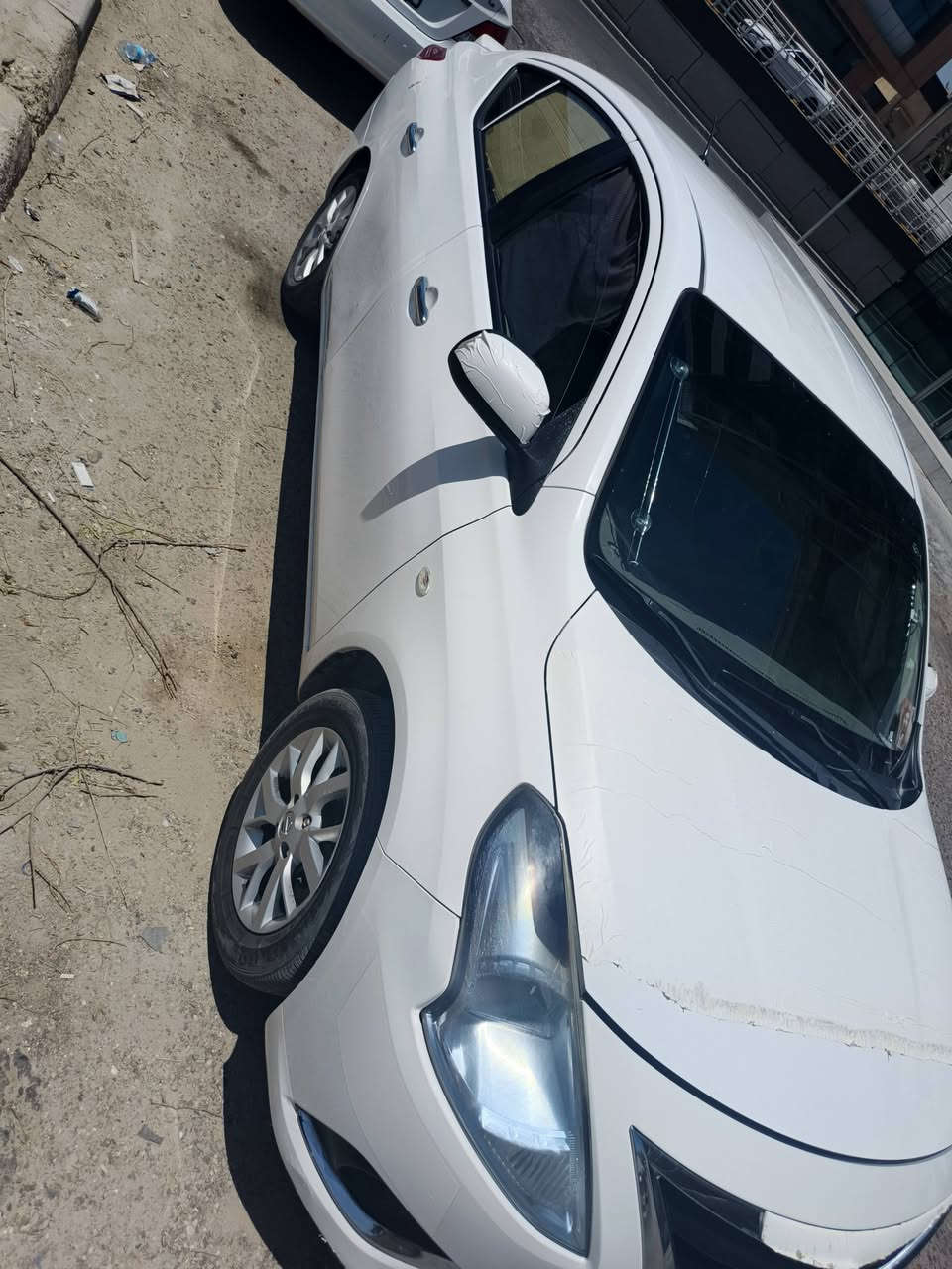 سياره نيسان سني هندي ام بليته زركه 4جام كهرباي تبريد قطعتين سياره فول  مكينه تبريد خير من يم الله رقم اربيل تريد تحويل تريد وكاله  كفاله من ضربه وتبديل  بس بي طخات بصيطه  عنون البصرة التنومه قرب جسر 🌉 يطالي  السعر 98 وبيه. مجال  رقم ***********
