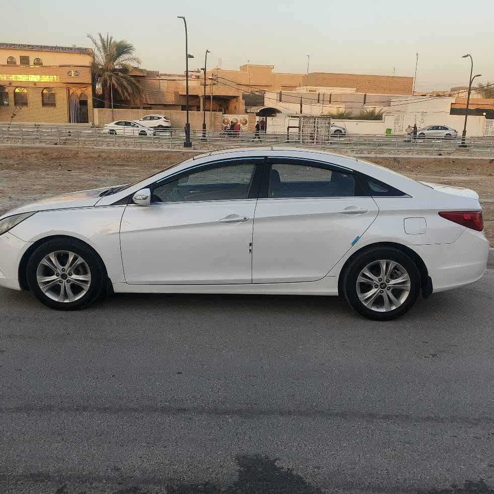 سوناتا بغداد سونيه جديده خليجي موديل 11 بيها قطعه وحده والسونار مرفق ***********
السعر 122 حلة, بابل
