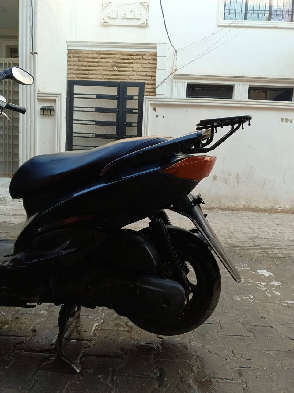 سلام عليكم سكنس نثيه كابريتر دراجه خير من الله و دراجه ناعمه كلش حلوه بلاديه دراجه ما متعوبه بس الكلجات تعبانه 
للاستفسار الرقم *********** واتساب متواجد أو اتصال
