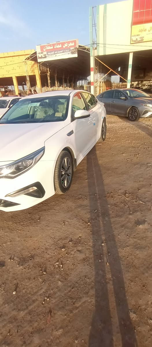 سلام عليكم اوبتيما 2020 رقم بغداد دولي سويج ماشيه 55الف 2400 كفاله عامه ثاني يوم مداور  مكان السياره السماوه رميثه ***********
