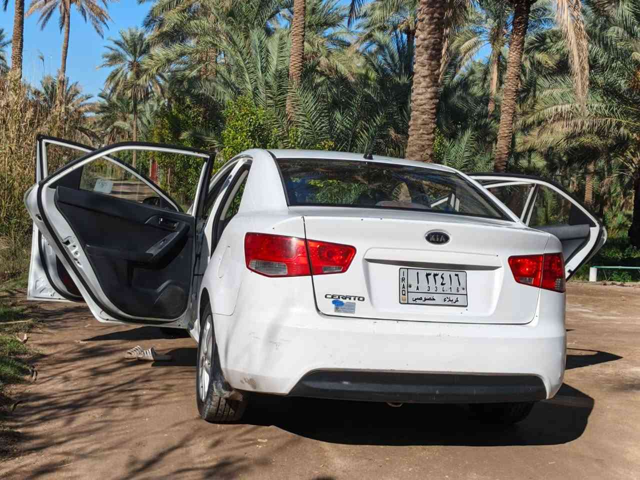 سيراتو 2012
صبغ هلال الجاملغات الخلفيه

مكاني كربلاء للتواصل_

السعر 95 وبيها مجال 

 ***********
