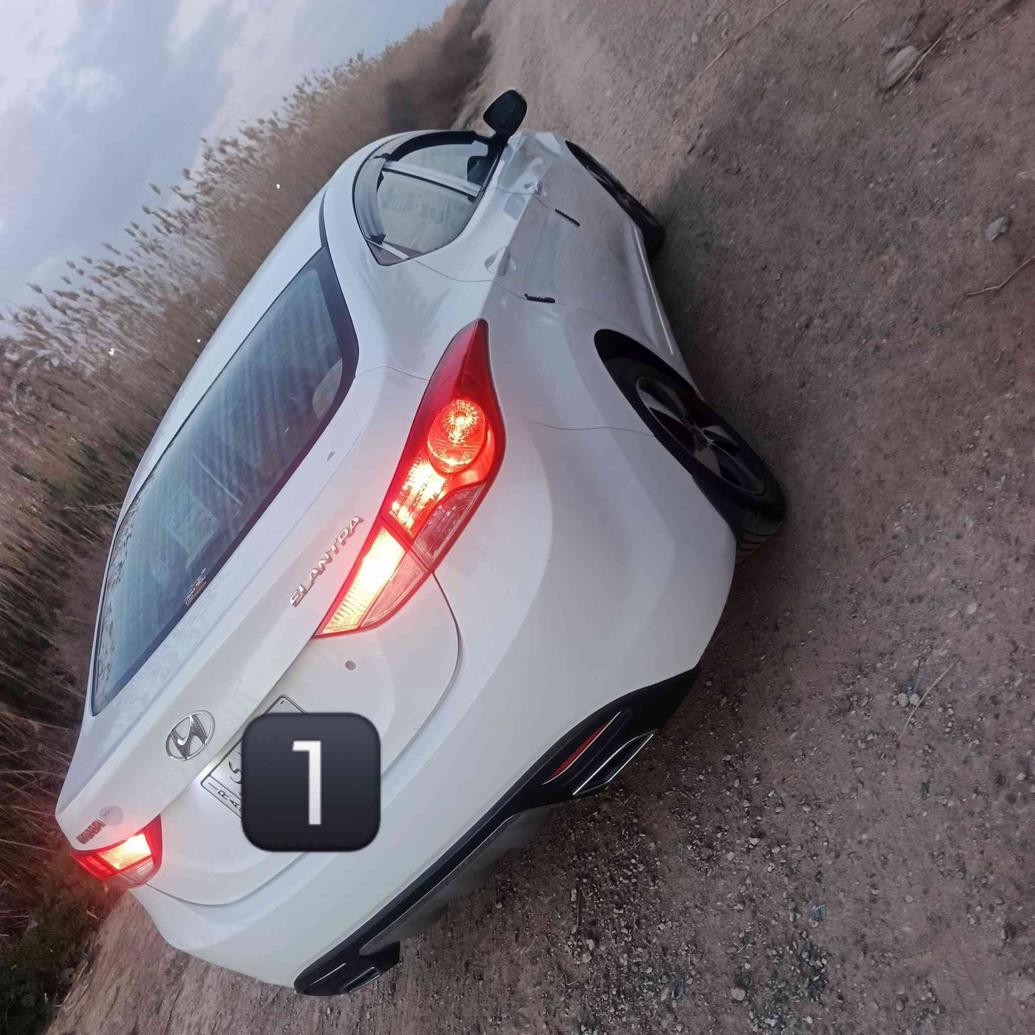 سلام عليكم النتره خليجي موديل 13رقم بغداد سنويه 27محرك كير خير من محرك 1600مكان ديالي الخالص التحويله سعر 107بي مجال ال موشراي لا يكسر ب حلال لعالم ***********. ***********
