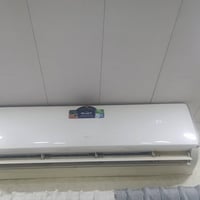 اغراض مستعمله استخدام موسم واحد للبيع سبلت 2طن TCL السعر 600 الف ومبرد...