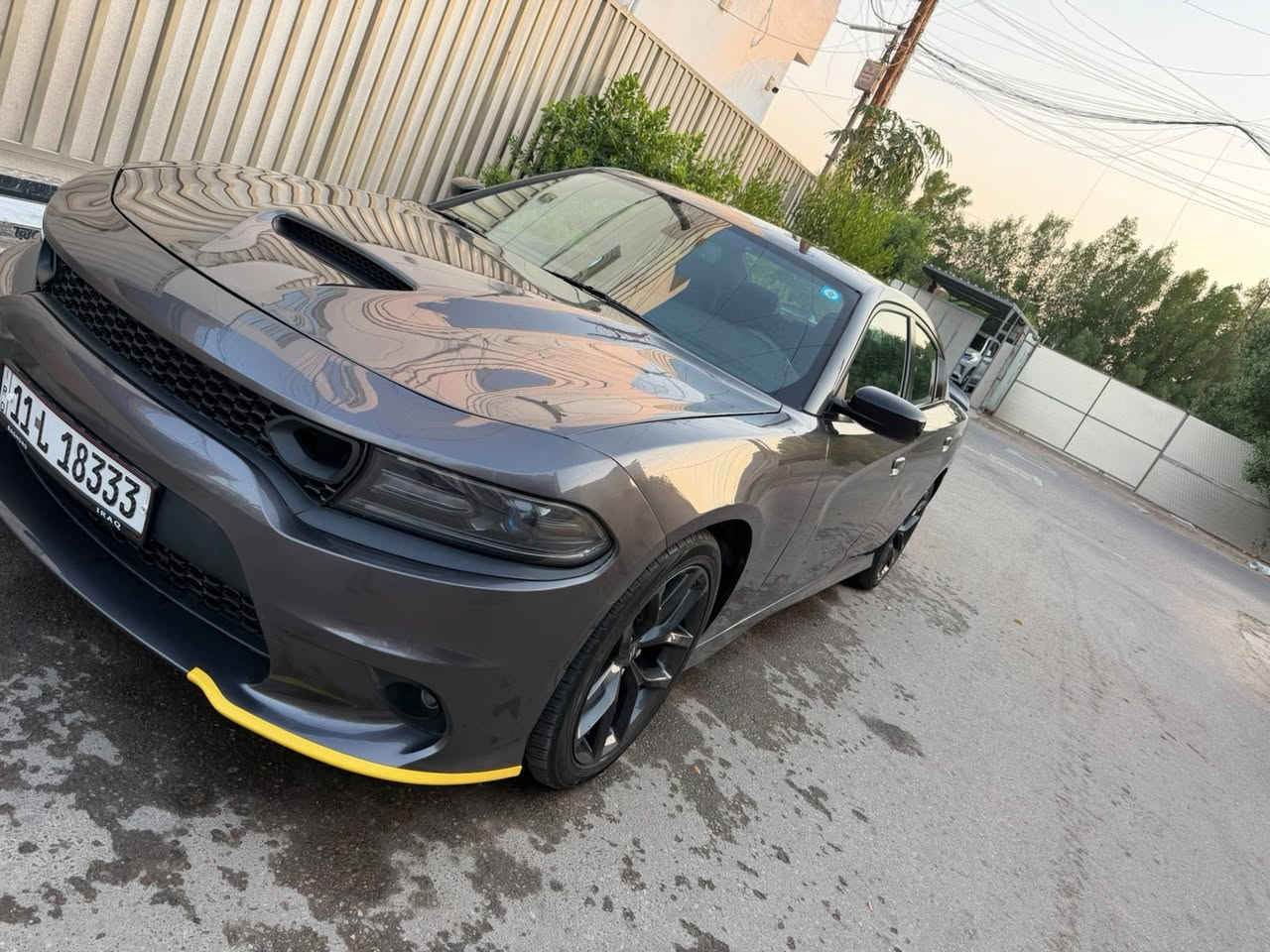 السلام عليكم للبيع
DODGE CHARGER
دودج جارجر 2023 SXT اصل النداء الاخير LAST CALL
السيارة حادثها بنيد وجاملغ وقطعة كلير صور حادثها بلمنشور عليها كت جيتي 
رقم بغداد الدولي باسمي رقم وهزة وسنوية جديدة  
تو ويل 
ماشية 52
مواصفاتها :-
بصمة / تشغيل عن بعد
شاشة جبيرة كار بلي اصدار 23
قطعتين تبريد
كشن كهرباء
حساسات خلفية وكامرة
سستم صوت الباين ALPINE
مازدات بلادية الاشاره لد
وبقية المواصفات المعروفة
السياره جاهزة من كلشي وبعدها بريحة الشركة وبوضع الشركة كله بلادي ولا كلوب بلدشبول
محرك كير اكسل تبريد كفالة شرط
السعر 205

📍مكان السياره بغداد - الاطباء 

📞رقم الهاتف ***********
