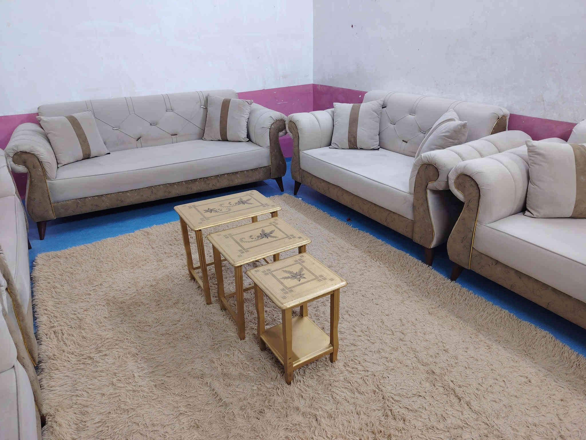 تخم للبيع تزكام تركي كلش نضيف 15مقاعد السعر 550 وبي مجال ويه 3 طبلت سيت كامل العنوان كربلاء بدايد امن الداخلي يوجد توصيل داخل كربلاء الستفسار ***********
