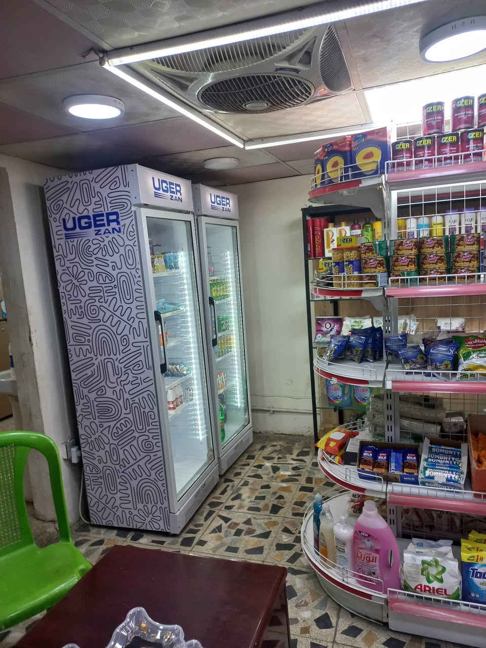 اسواق كامل للبيع مكانه بغداد باب الشرقي       
 
برادات عدد 2 uger
 بطحيه ايكور
سفينه
عارضة عطور
رفوف عرض عدد 2

ايجار 275
للأستفسار ***********
