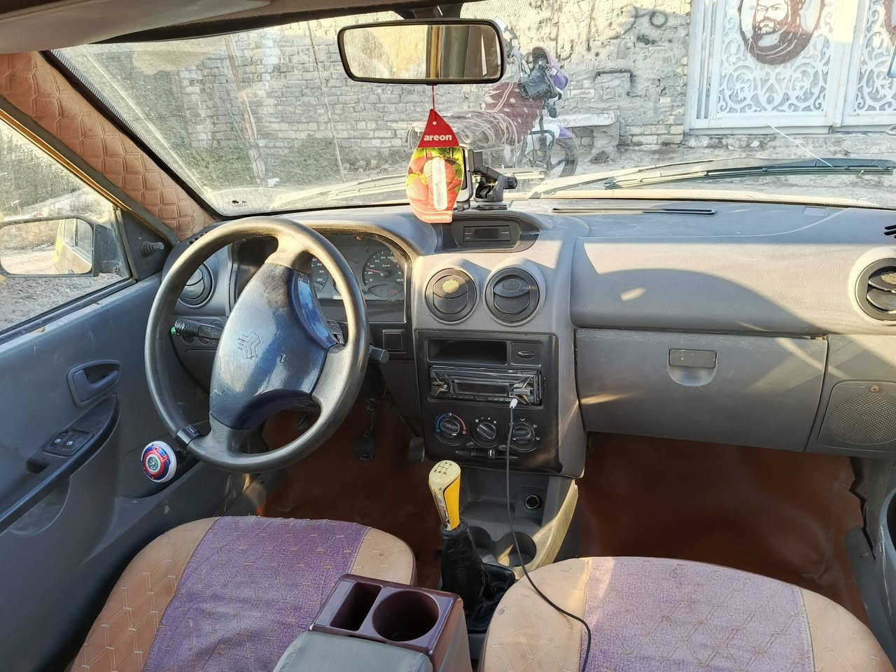 2012 بدون راعي مكينه بيهة خيط بخار بس ناعمه الكير الرابع مرات يجي او مرات لا السعر 7ورقات المكان كوت داموك *********** كوم حديد لا تجي تكلي شبيهة ما بيهة
