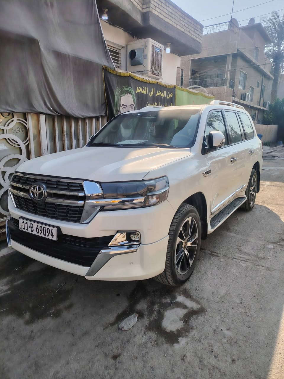 سلام عليكم
لاندكروز  لبيع موديل 2009 محدثه 2021

رقم بغداد دولي  تحويل ثاني يوم سعر 2500$
رقم‏‪***********‬‏
