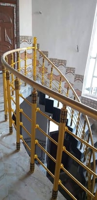 للألمنيوم نجمع لك الفخامة، المتانة، والأمان في مكان واحد! 🛠️✨ ​نصمم ون...