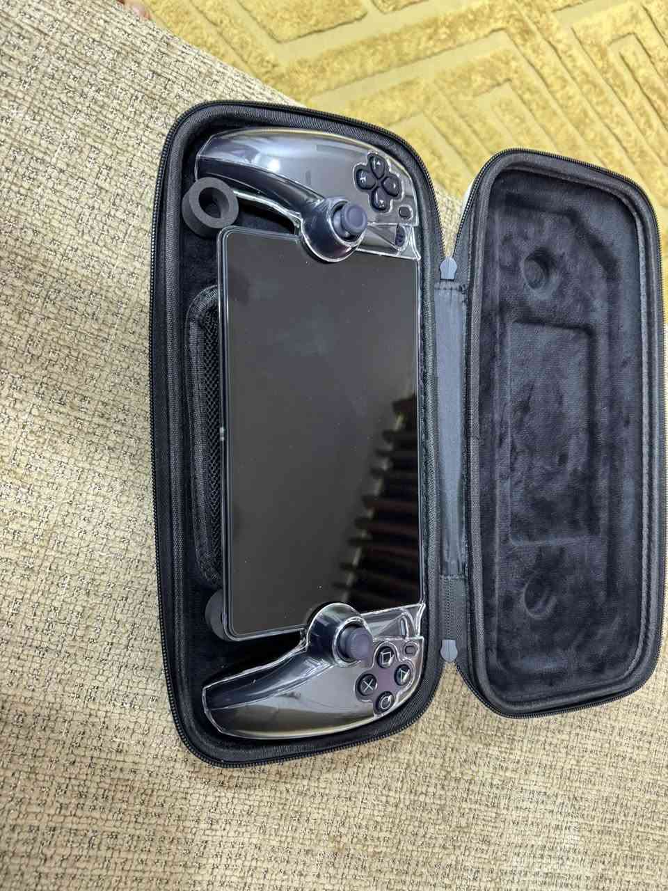 السلام عليكم
بورتال جديد شغلته مرتين للفحص. وياه جنطة وكفر حماية ولزكة شاشة ولزكة اضافية. 
الجهاز باعتبار جديد لان بس فاحصه، السعر ٣٢٥ الف مكاني الحرية.

متواجد ماسنجر للتواصل


**إذا كنت صاحب هذا الإعلان وتريد حذفه لأي سبب، رجاءا أرسل رسالة إلى الدعم الفني**