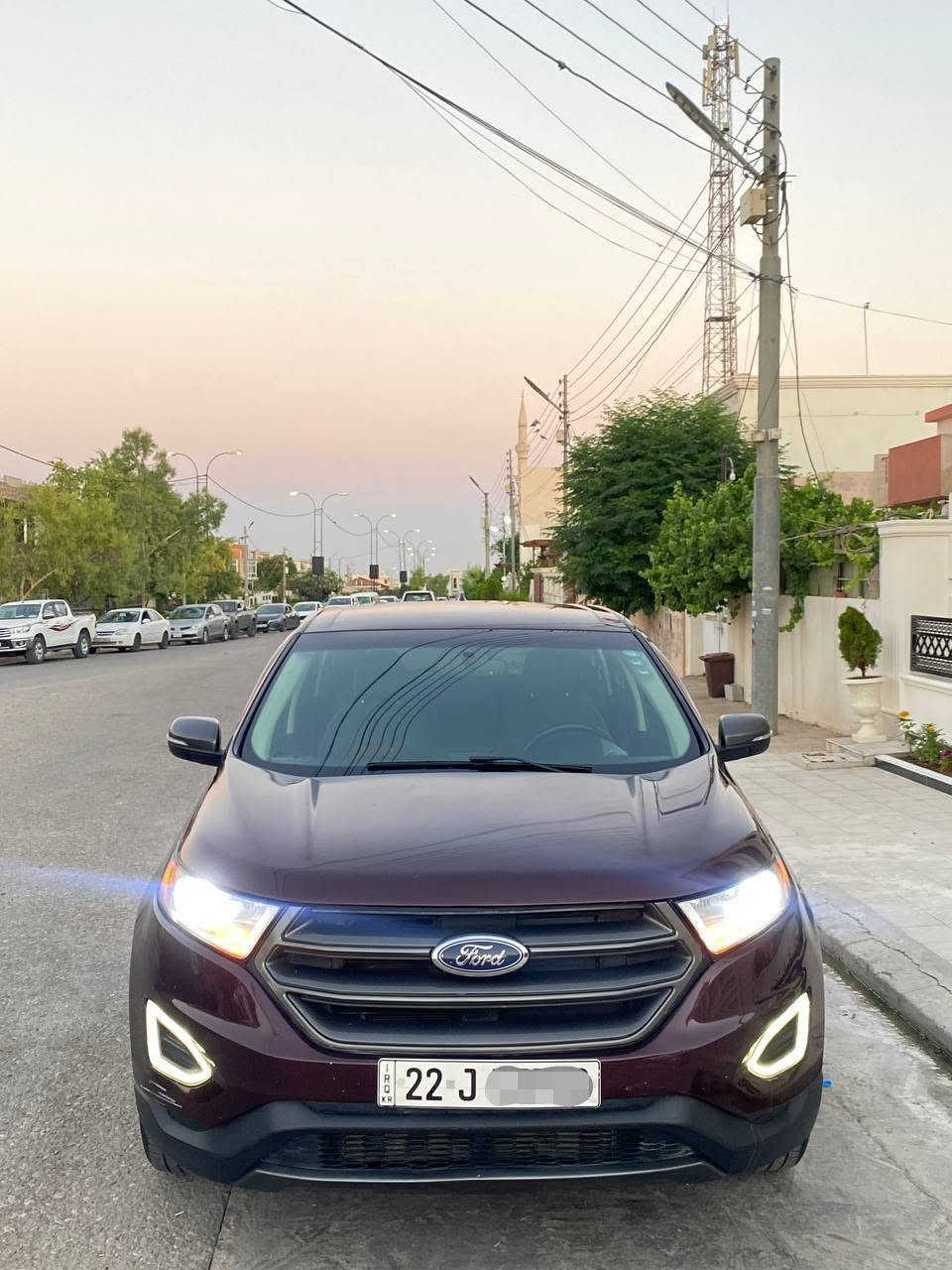 Ford Edge 2018 SEL
فورد ایدج  مواصفات SEL
لون مميز عنابي
يعني فول مواصفات عدا فتحة
ماشية 84 الف
سيرفس كامل مكمل جديد
حادث بسيط جاملغ نفر نص شبر بنيد بدون دواخل ايرباك فقط ستيرن سيستم
مواصفات حلو مرتبة سيارة مال البيت
سنوية و هزة جديد لحد 2029 بأسمي
مكاني اربيل 
رقم موبايل: 
***********
*********** أربيل, العراق
