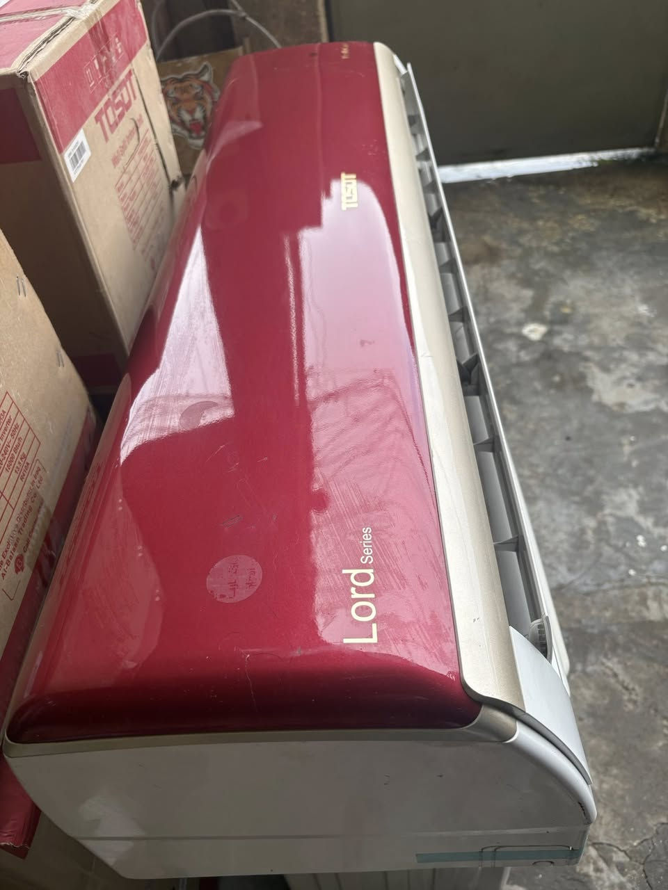 سلام عليكم
سبلت توسوت ٢ طن حاربارد
نظيف جدا بلادي ممصلح
غازه مقفل R-22
كامل ملحقاته بدون نقص 
ظمان 15 يوم 
السعر ٤٥٠ الف
بغداد حي الجامعه
***********
