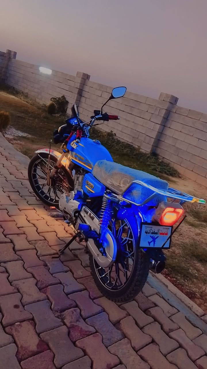 السلام عليكم شباب موطور إيراني خمسه كير مديل2024للبيع مكان ناحيت يثرب التصال عل رقم***********
