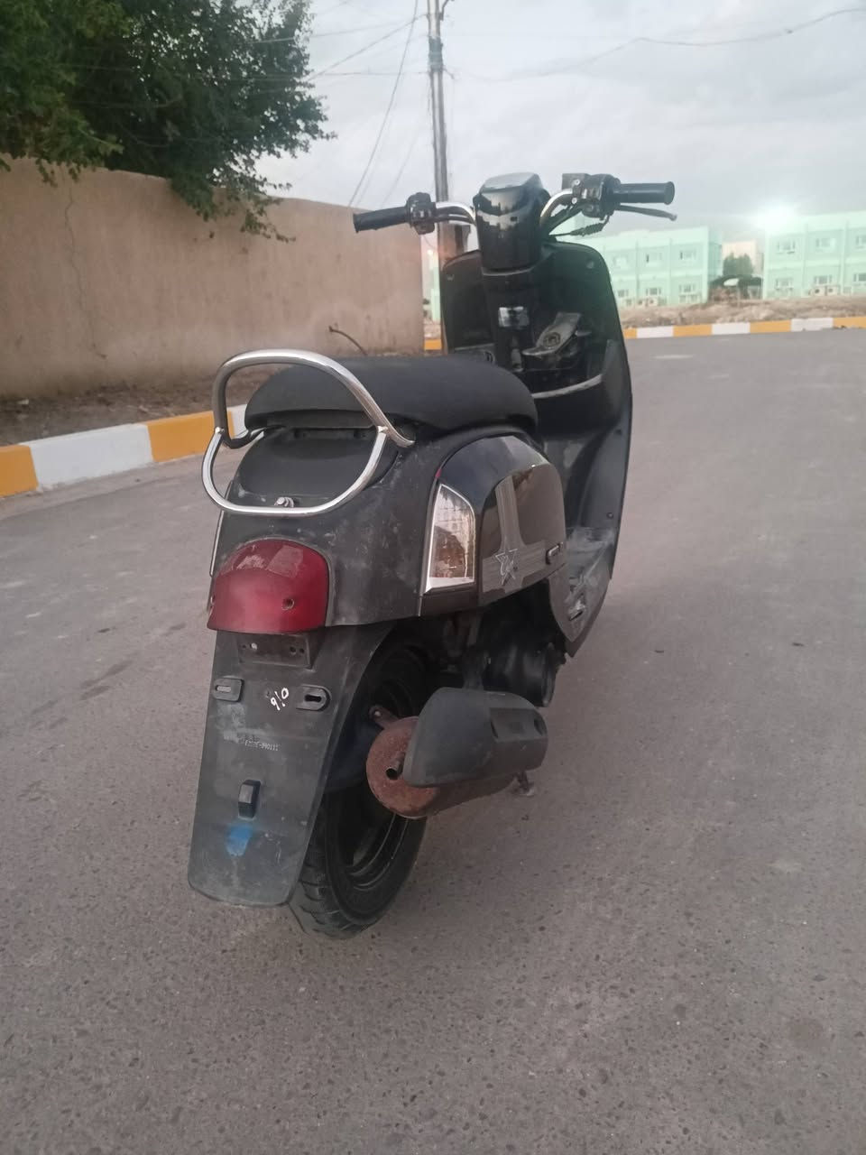 السـلام عليـكم
مـاكس بوليسي 
ححاويه من زيتون طلعتها قبل شكم شهر 
فقط ولفاتها بدلتهن اصلياات 

عداد سرعه 
عداد بانزين 

قفل ستيرن 
قفل جنطه 

حساس بريك 

كـفرات البلاد ختم واحد 

نهضه ومشي خير من الله  

سـلف هندر نكره 

الـسعر 750 وبيها مجال 

الشراي يتصل ع رقم لو يرسلني خاص 
***********

مـكاني ناصريه مركز بالشموخ
