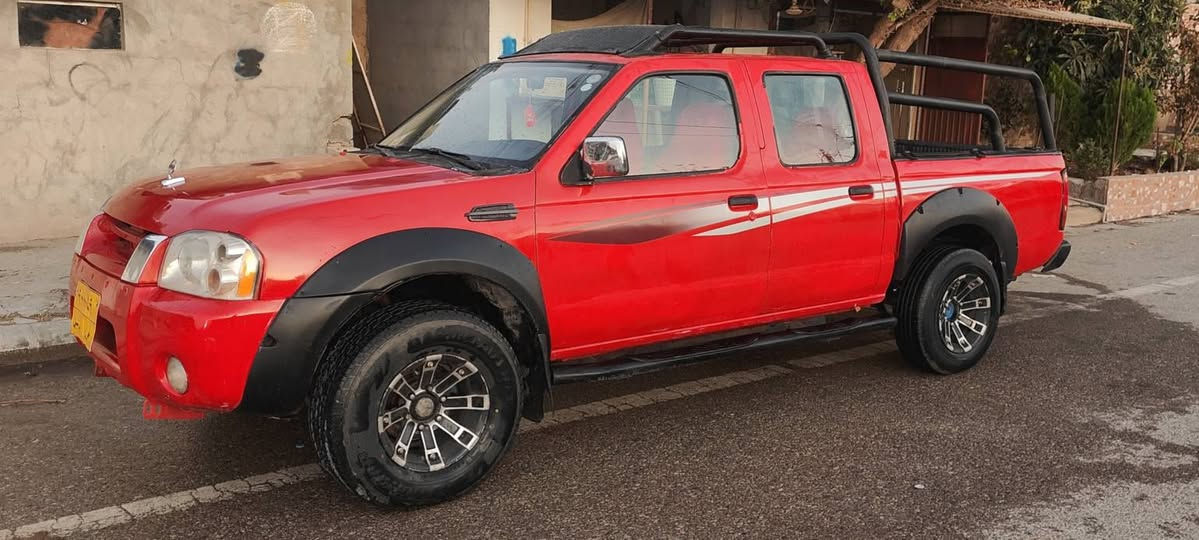 جوری سه یاره/نیسان 2000     ***********
ره قه م /هه ولیر                     ***********
گیر/ئوتو ماتیک 
ئیشه کات به/ غاز و به نزین      نرخ 65 ورقه و مه جال
پستون /6
بویاخ / کامل 
به شه رتی ئه وه ی به قه د سه نیه ک صه رفه کات به غاز حلبجة, السليمانية
