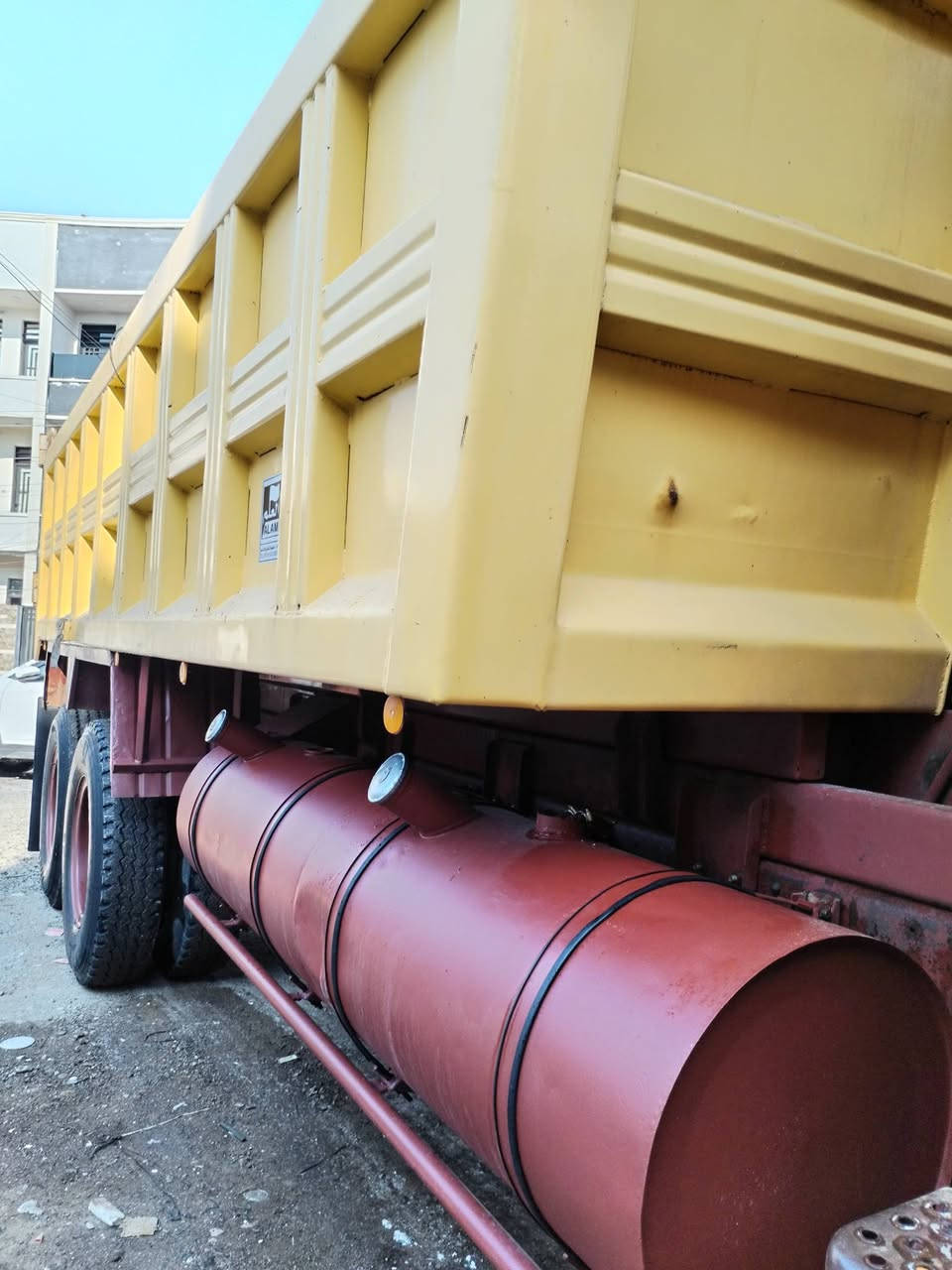 السلام عليكم اقجم موديل 82 بسمي بغداد سياره بلاديه تخم تاير بدي جديد كير مكينه اكسل مكفول الانتصال على. الرقم *********** مكلف بالنشر
