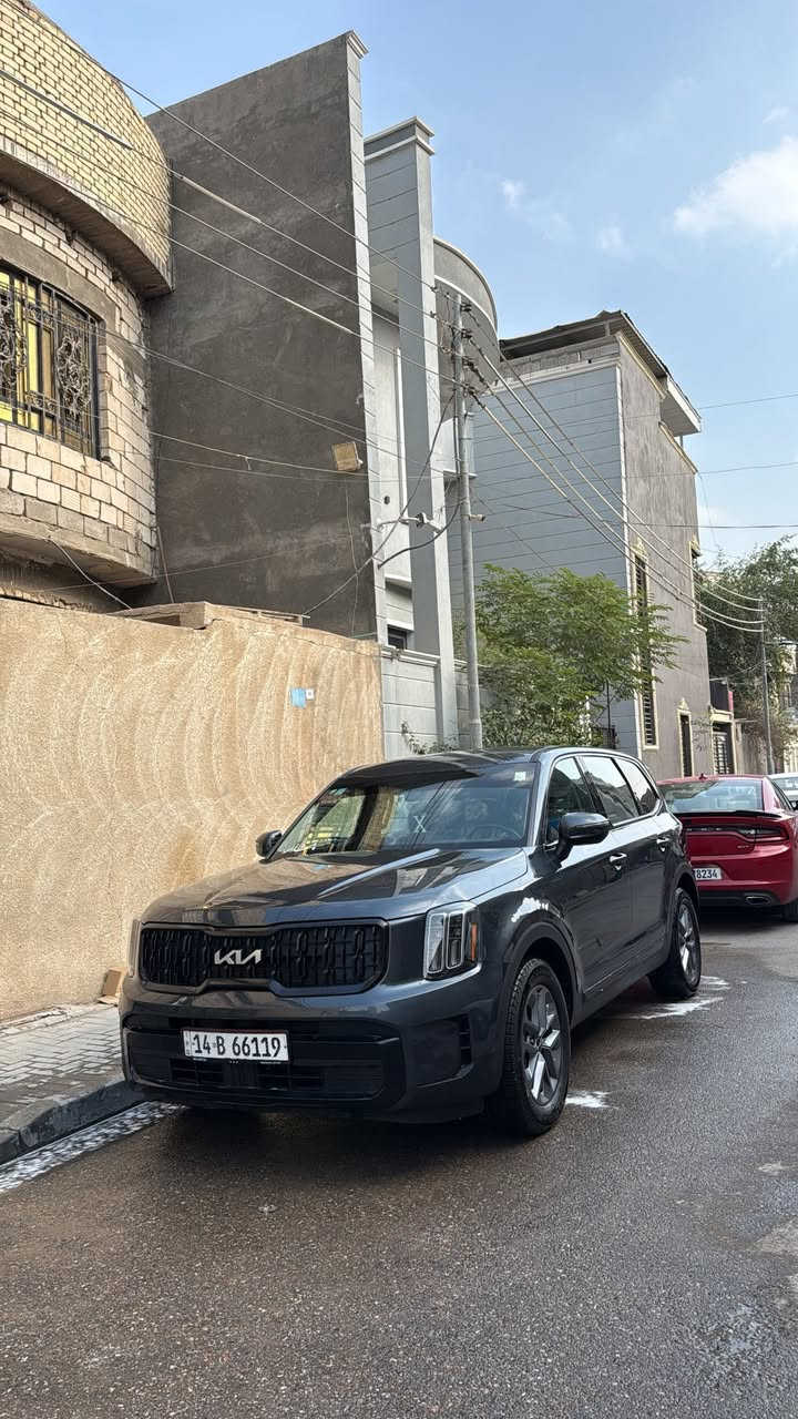 للبيع 💯💯

‏KIA TELLURIDE 2024 LX 4x4 🔥🔥

كيا تيلورايد 2024 LX فور ويل 🔥

وارد امريكي 🇺🇸

محرك : 6 سلندر 3800 يولد قوة 295 حصان 🐎 وعزم دوران 355 نيوتن 🔥🔥✅ + كير 8 سرعات ✅

السيارة جديدة زيرو مال شركة KIA في ولاية نيويورك 🔥✅

الضرر ✖️ : بدون اضرار تقرير مياه امطار للدوسة 💧✅ 

شرط 🔥 تقرير السيارة بأمريكا تعمل وتسير  ابيعلك شغال من 

امريكا  💯💯 

// انفحصت السيارة كفالة عامة برغي ما مفتوح بيها بدون صبغ بدون ضربة ✔️

عندي تفاصيل كاملة عن السيارة من امريكا لميناء ام قصر 

للشراي اذا يحب يتأكد من نظافة السيارة ✅🔥

السيارة برغي ما مفتوح بيها ✅

السيارة جان ممشاها 82mi فقط السيارة زيرو  انا داخل العراق مشيتها 2100mi قابل للزيادة 🔥✅

السيارة انفحصت  اكفلك السيارة من : حادث- صبغ- شاصي - 

كير- محرك - كهربائيات 🔥🔥 وين ما يعجبك افحص ✅

مواصفات ✅ : ( شاشة - كامرة خلفية - تحديد مسار - مثبت 

سرعة - اوتو هولد - وضعيات قيادة - قيادة خاصة 

للمنحدرات - رادار امامي - رادارات جانبيه - اشارة بالمري - 

حساسات خلفية - توقف ذاتي - انظمة تحذير - مقاعد 

الخلفية تحكم كهربائي - لايتات زينون LED - ) 

وباقي المواصفات المعروفة بالفئة هاي ✅

السعر : اتصل وتدلل  // السيارة مرقمة بصرة رقم دولي الجديد تحويل ثاني يوم ✔️

 الشراي يتصل : ***********

مكان سيارة : // البصرة //

#ملاحظه : كروب مزادات كاليفورنيا الامريكية الي يحب ينضم يشوف اسعار المزاد او يتعرف على التفاصيل او استفسار 

‏https://chat.whatsapp.com/Ht3JOZZUA2XC0WIPsAqIgq
