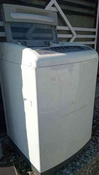 غساله دنكا توماتك ١٤ كيلو للبيع ١٠٠ الف بغداد دوره ***********
