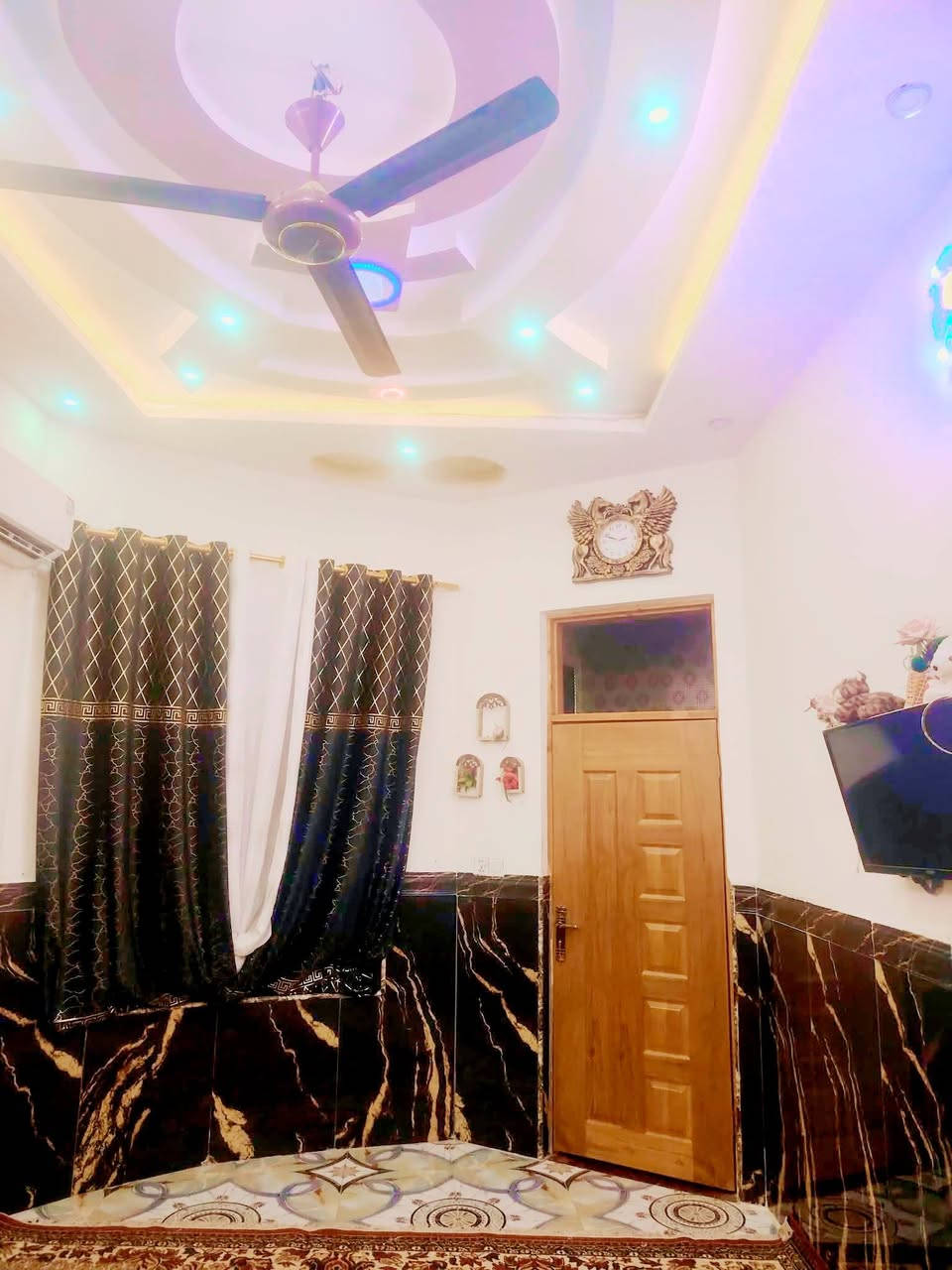 دار للبيع ٢٥٠ متر ٢غرف استقبال وصاله وهول ومطبخ وحمام وكلدور  وحديقه الجمعيه حي الإمام قرب مركز شرطة الإمام بناء ٢٠٢٣ ملك صرف بأسمي *********** مبادرة ماابيع
