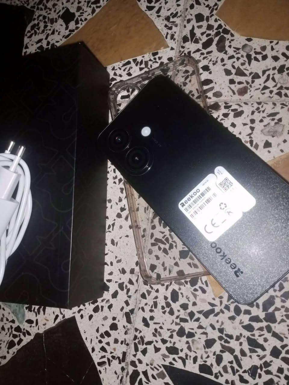 حهاز للبيع ريكو نوتي 60مع جميع ملحقاته شاحنه وكفر ولزكه جديد ابد مامستخدم نهاىيا انطيك بيه ضمان اخذته ب175رايدهب150


**إذا كنت صاحب هذا الإعلان وتريد حذفه لأي سبب، رجاءا أرسل رسالة إلى الدعم الفني**