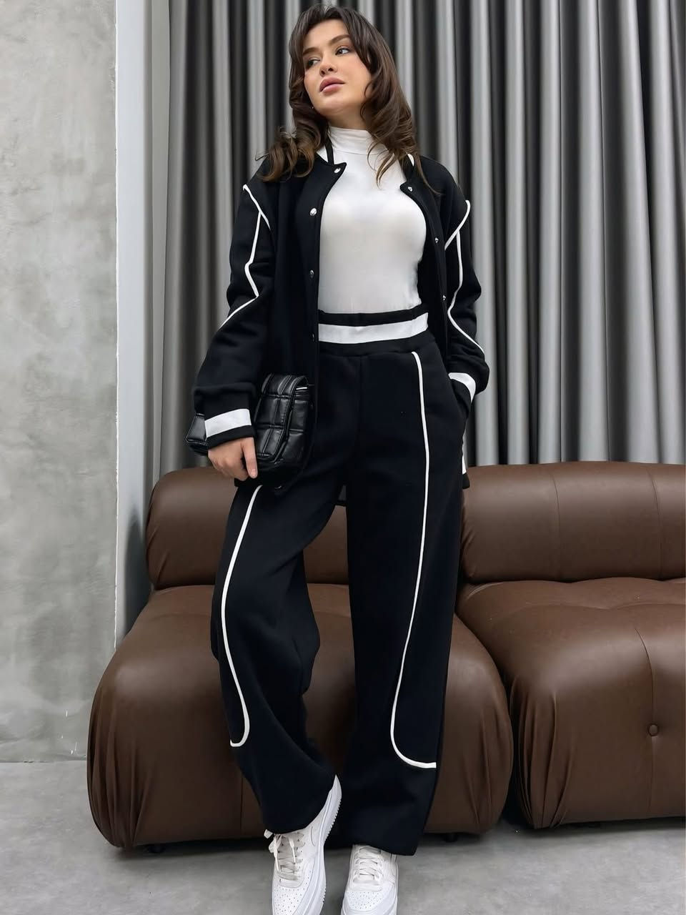 كل جديد و حصري من HAIDER GROUP 🖤 💭 

بجامة فليس  قطن شتوي   بلوفر قالب هودي مع زيح عطول البجامه متل الصوره تماما وتحالي عالجناب… 🖤💭
الوان الصور ✨ 

اسود/ خمري/ بني/ ابيض

مقاسات ♥️
سايز ١ : 38.40
سايز ٢ : 42-44-46

شحن وتوصيل ضمن الشام


**إذا كنت صاحب هذا الإعلان وتريد حذفه لأي سبب، رجاءا أرسل رسالة إلى الدعم الفني**