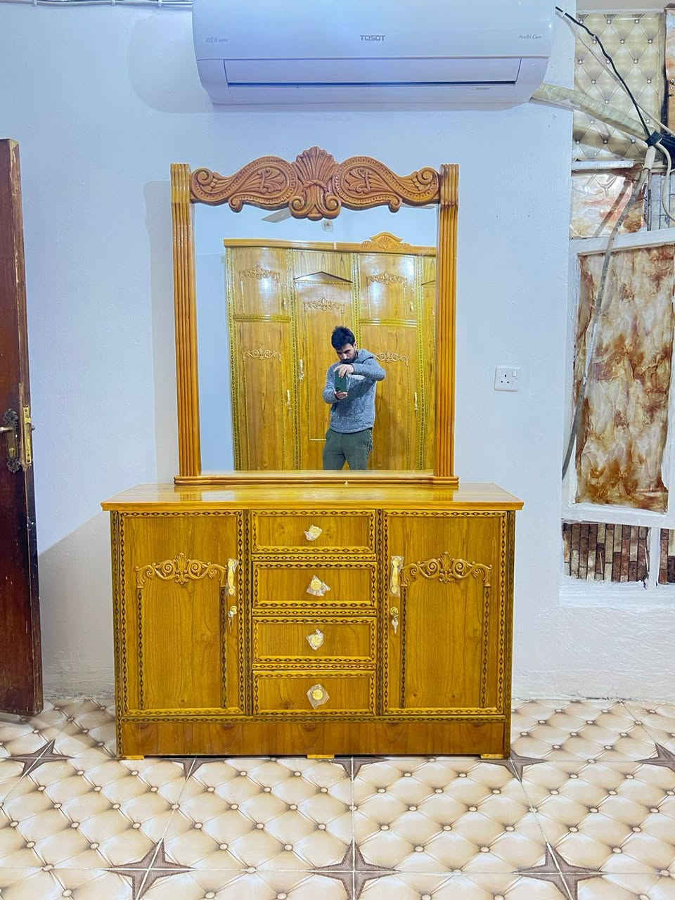 غرفه 6 باب ملحق صاج داخل وخارج ضهر جرجوبه شغل جديد موديل نقش زان مصرى بغداد الأمين الثانية *********** سعر ١١٠٠ شغل جديد
