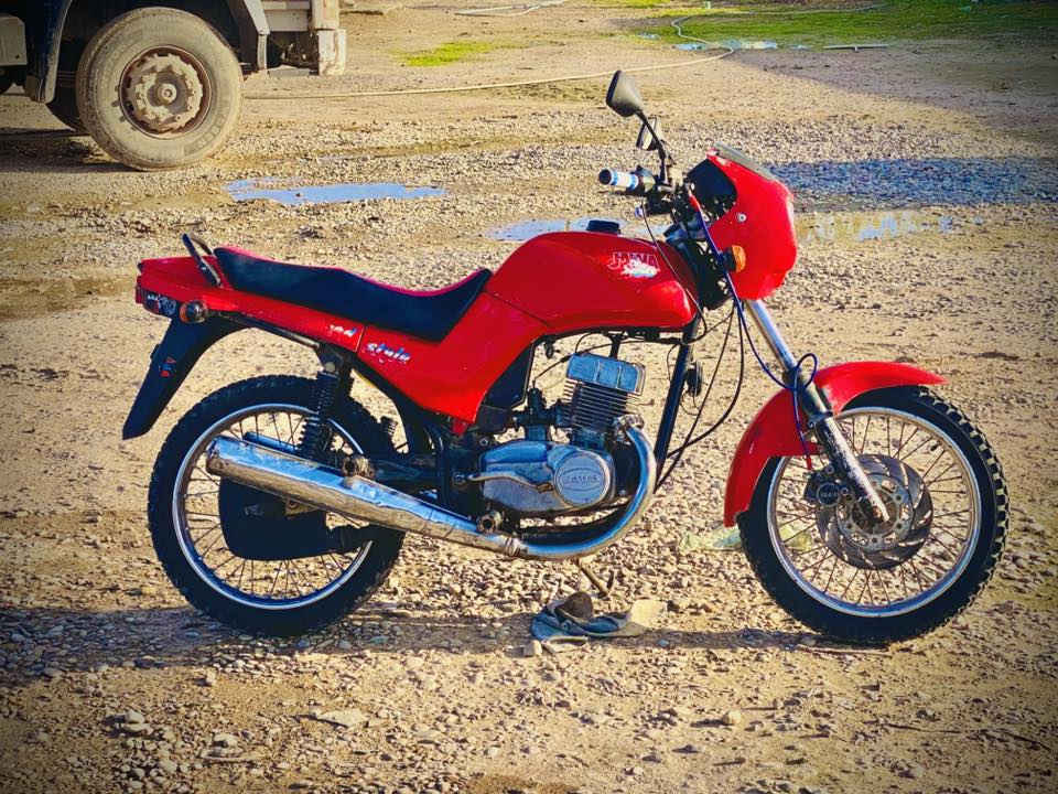 السلام عليكم جاوه للبيع كلو شركة محرك جديد كهربايات شغاله ماطور مال جناي السعر اتصل وتدلل ***********
