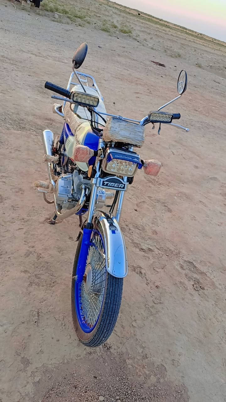 سلام عليكم دراجه للبيع مكفوله شرط رقمي ***********
