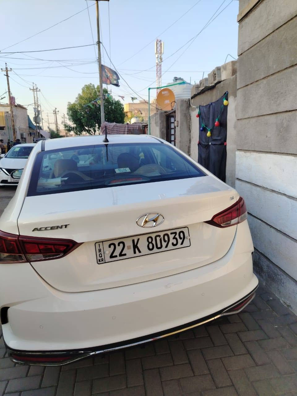 السلام عليكم هونداي اكسنت خليجي موديل 22رقم اربيل السياره كلش جديده ماشيه 9الااف السياره بل بصره القبله حي الشهداء  السعر 137 وبيهه مجال استفسار على الرقم ***********
