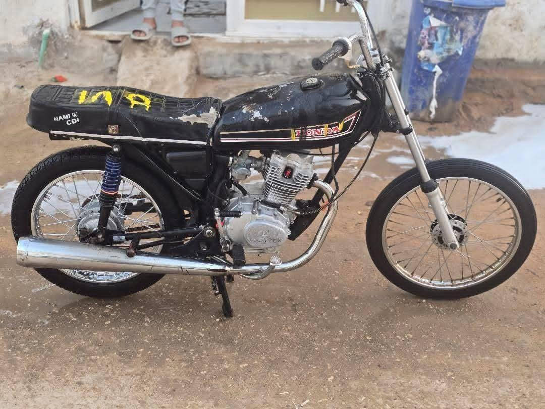 سلام عليكم اربعه كير كلك كلك البيع او المروس اتوماتيك شعندك. دزلي شوفت  عينك نضفه وشلعه مومعدل سعر 325 بيهه مجال حسب جيتك رسلني بيك خير وتدلل***********اتصال وتساب  كلشي موجود
