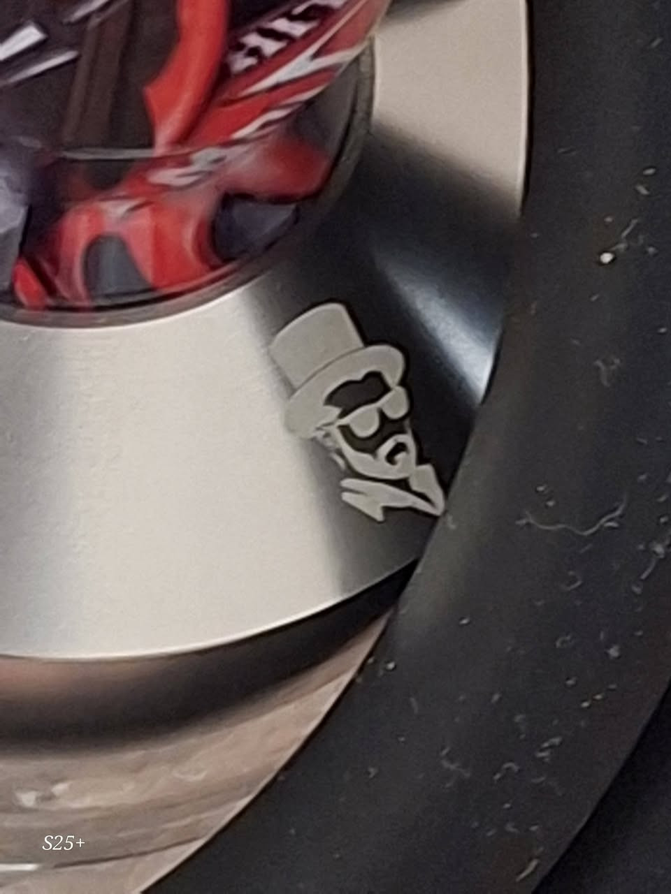 نركيلة ألماني اصلي Richman  مختم بكل مكان كامل غراضها  و وزنها ثقيل شرط ستانليس ستيل استعمال قليل جداً جداً وياه كرتونة الاصلية وكامل الغراض سعرها ١٢٠ الف مكاني اربيل فرمانباران
واتس ***********
