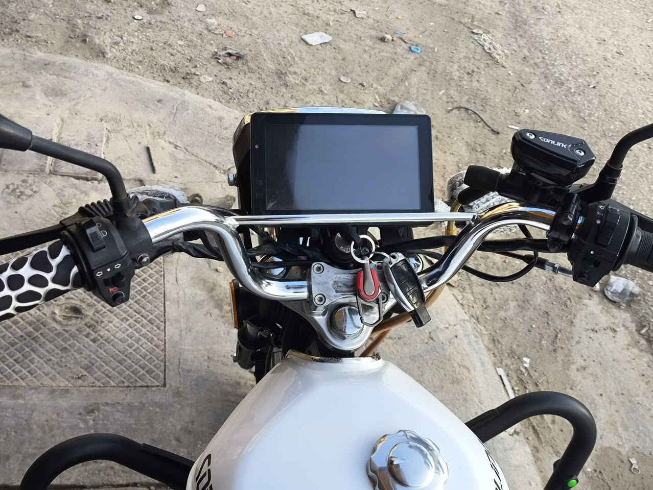 ايراني للبيع موديل 24 بلادي ممفتوح بي اي شي نضافه 100%100
مكاني ورار شقق الحجريه سعره 800 وبي مجال للشراي
الي ميعجبه السعر الفيس كلشي بي لا يكسر بحلال العالم
كلمه منك طيبه تكفي وشكرا رقمي للاستفسار ***********
